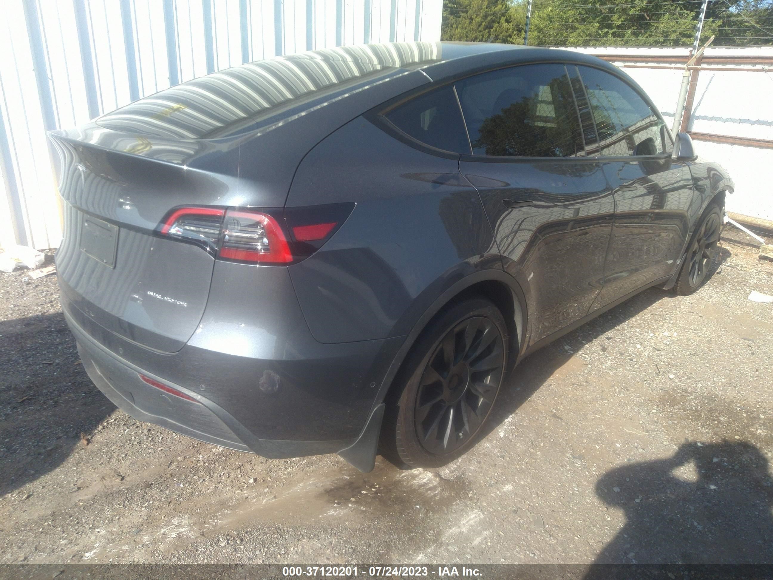 Photo 3 VIN: 5YJYGDEE1MF148577 - TESLA MODEL Y 