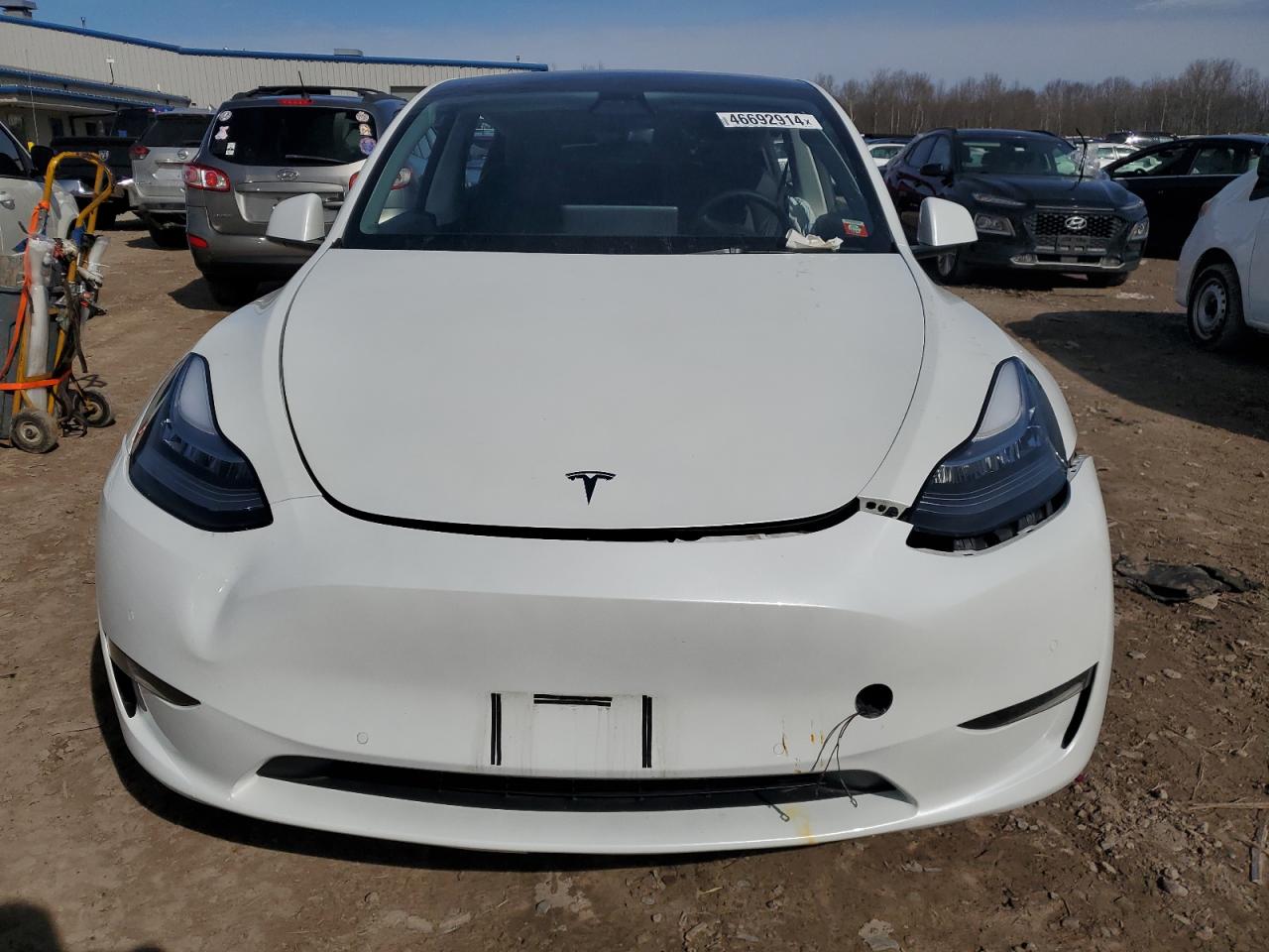 Photo 4 VIN: 5YJYGDEE1MF190165 - TESLA MODEL Y 