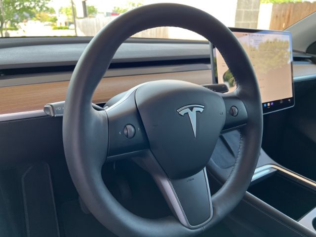 Photo 4 VIN: 5YJYGDEE1MF193602 - TESLA MODEL Y 