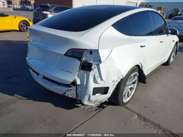 Photo 5 VIN: 5YJYGDEE1MF285583 - TESLA MODEL Y 