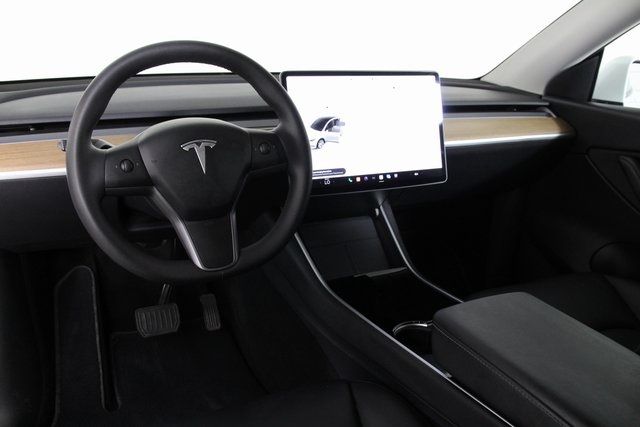 Photo 1 VIN: 5YJYGDEE2LF017110 - TESLA MODEL Y 