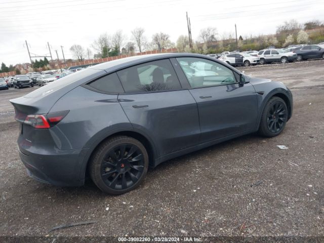 Photo 3 VIN: 5YJYGDEE2LF045859 - TESLA MODEL Y 