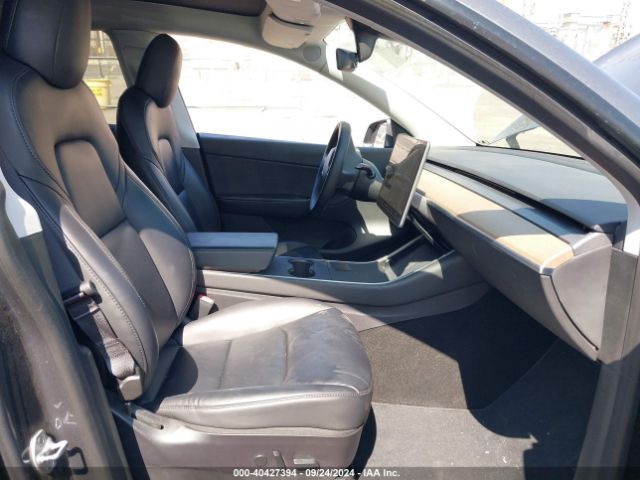 Photo 4 VIN: 5YJYGDEE2LF050897 - TESLA MODEL Y 