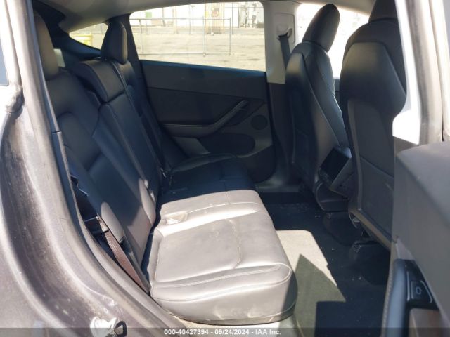 Photo 7 VIN: 5YJYGDEE2LF050897 - TESLA MODEL Y 