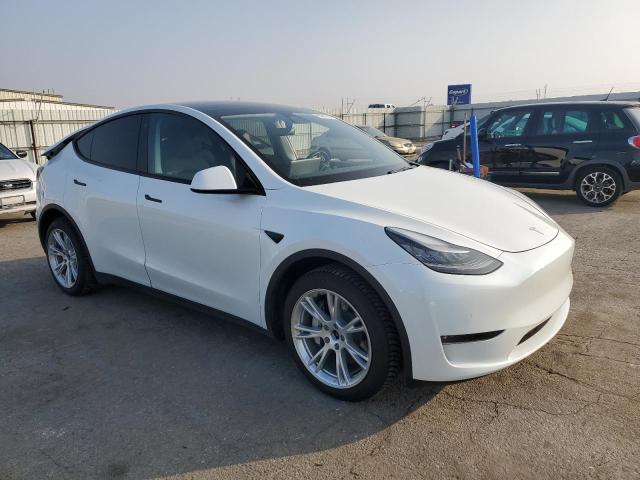 Photo 3 VIN: 5YJYGDEE2LF054450 - TESLA MODEL Y 