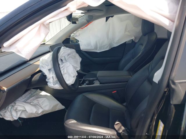 Photo 4 VIN: 5YJYGDEE2MF082072 - TESLA MODEL Y 