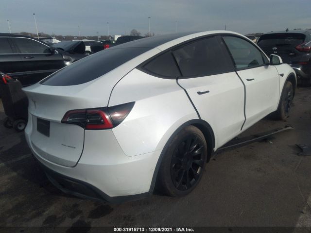 Photo 3 VIN: 5YJYGDEE2MF089880 - TESLA MODEL Y 