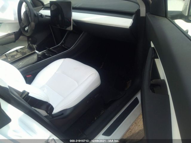 Photo 4 VIN: 5YJYGDEE2MF089880 - TESLA MODEL Y 