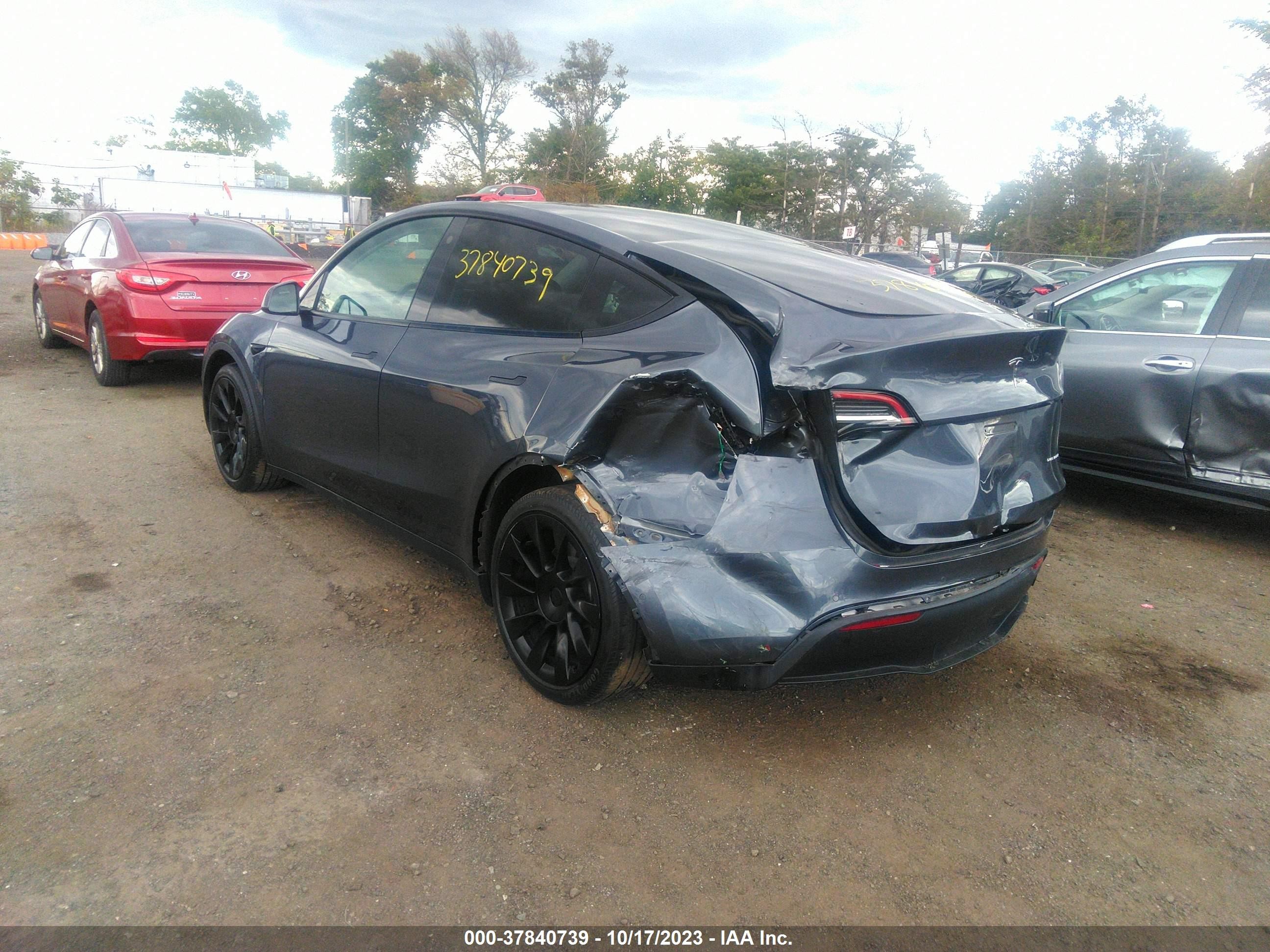 Photo 5 VIN: 5YJYGDEE2MF108122 - TESLA MODEL Y 