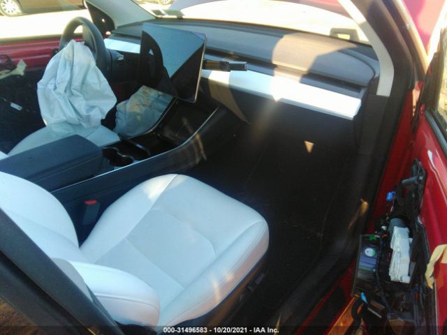 Photo 4 VIN: 5YJYGDEE2MF120724 - TESLA MODEL Y 