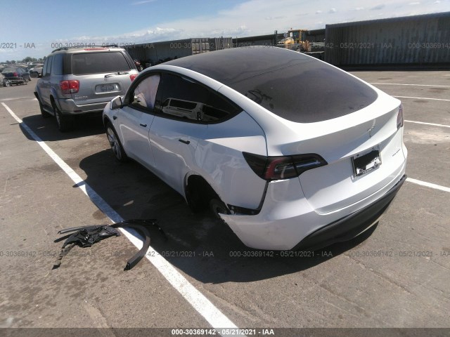 Photo 2 VIN: 5YJYGDEE2MF150807 - TESLA MODEL Y 