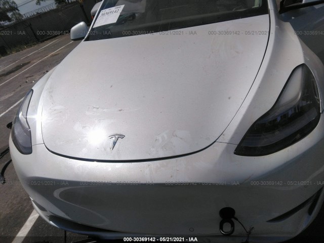 Photo 9 VIN: 5YJYGDEE2MF150807 - TESLA MODEL Y 