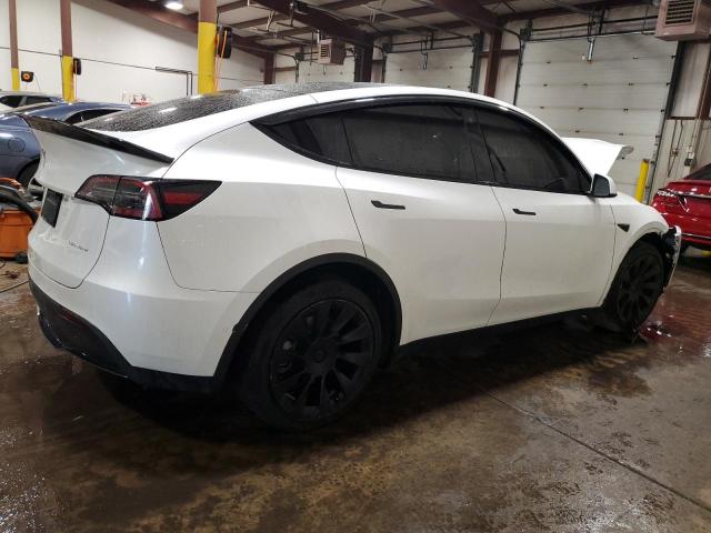 Photo 2 VIN: 5YJYGDEE2MF249689 - TESLA MODEL Y 