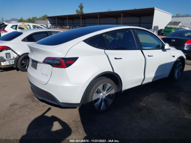 Photo 3 VIN: 5YJYGDEE2MF258912 - TESLA MODEL Y 