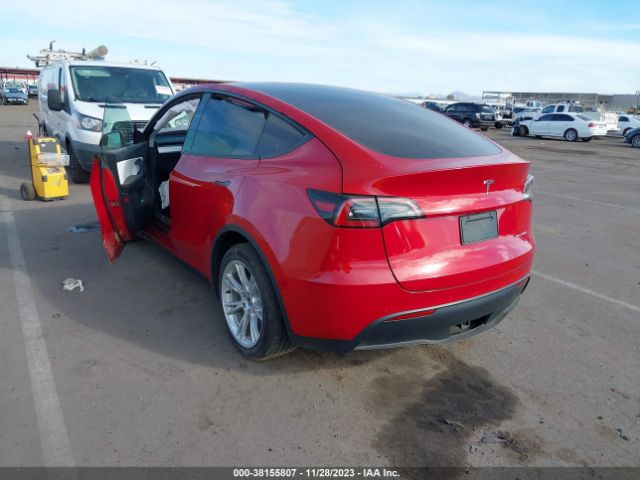 Photo 2 VIN: 5YJYGDEE2MF304934 - TESLA MODEL Y 