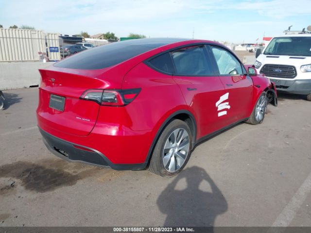 Photo 3 VIN: 5YJYGDEE2MF304934 - TESLA MODEL Y 