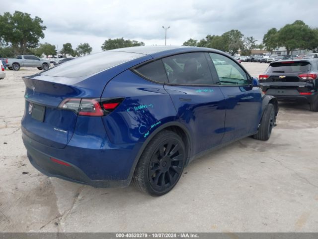 Photo 3 VIN: 5YJYGDEE3LF029556 - TESLA MODEL Y 