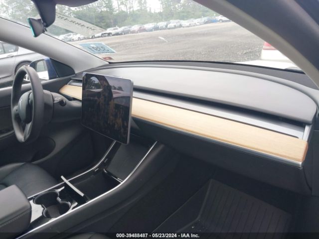 Photo 4 VIN: 5YJYGDEE3LF038595 - TESLA MODEL Y 