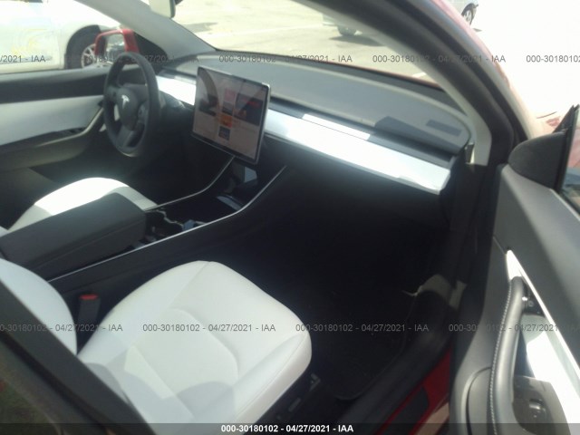 Photo 4 VIN: 5YJYGDEE3LF040413 - TESLA MODEL Y 