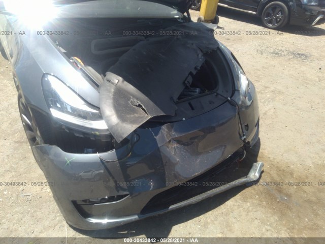 Photo 5 VIN: 5YJYGDEE3MF139069 - TESLA MODEL Y 