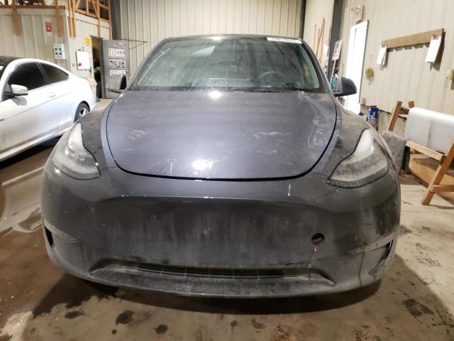 Photo 4 VIN: 5YJYGDEE3MF140688 - TESLA MODEL Y 