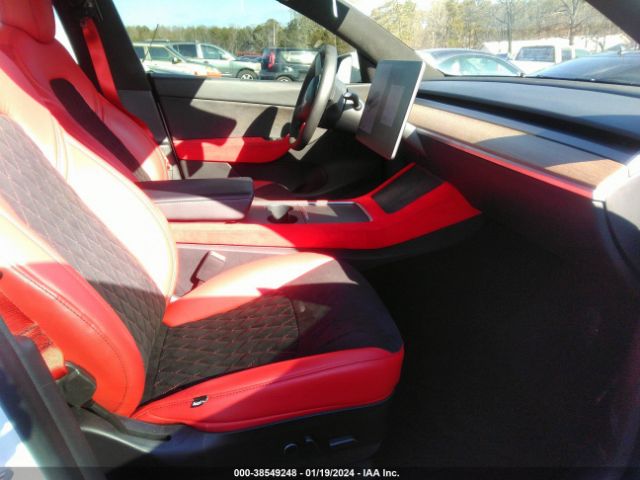 Photo 4 VIN: 5YJYGDEE3MF149617 - TESLA MODEL Y 