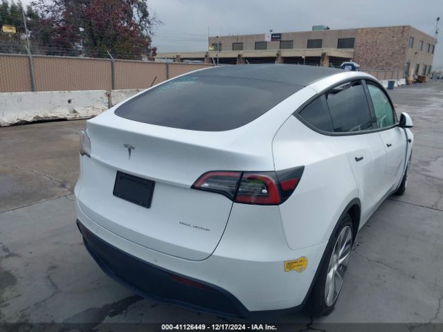 Photo 3 VIN: 5YJYGDEE3MF160925 - TESLA MODEL Y 