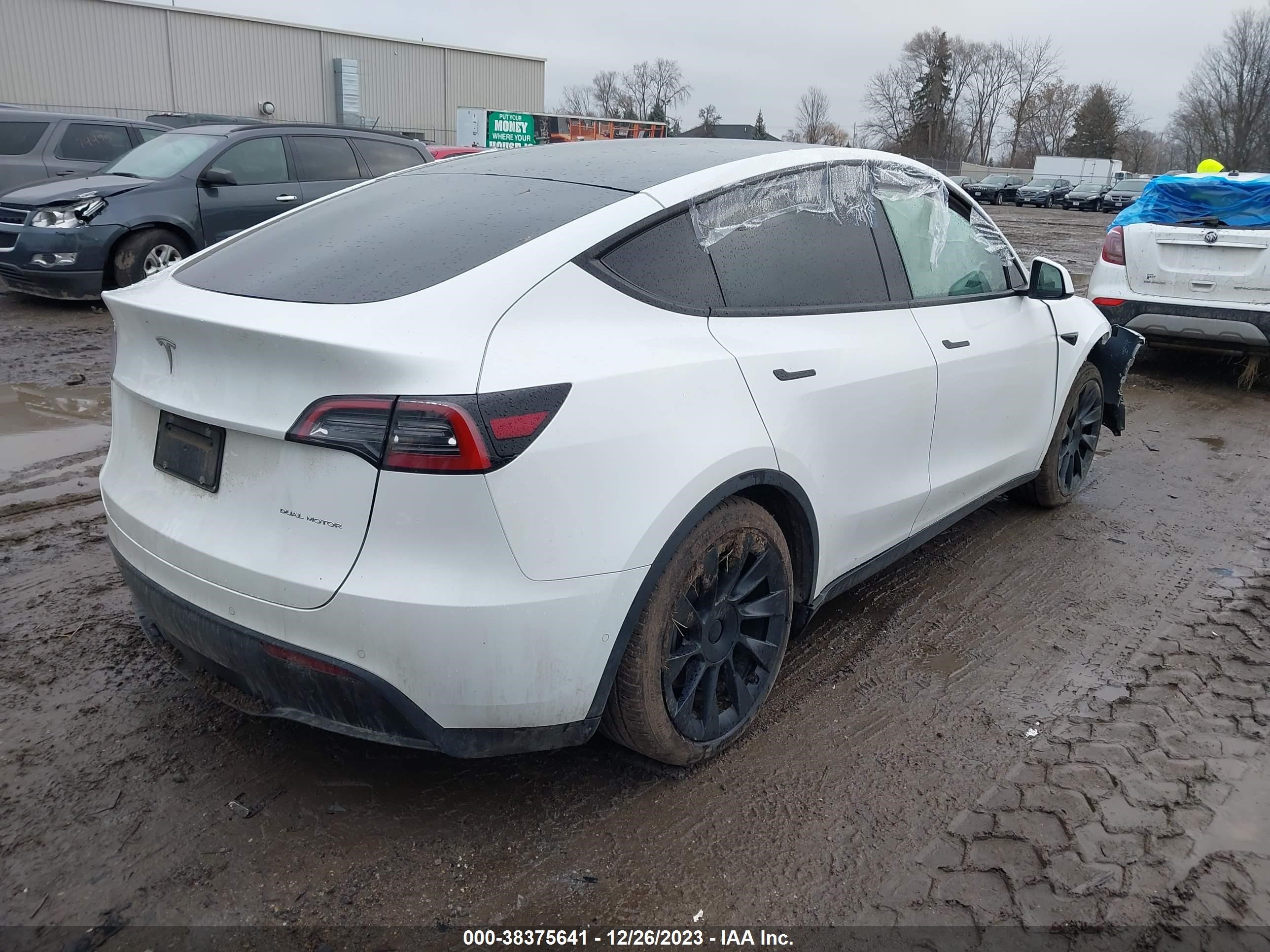 Photo 3 VIN: 5YJYGDEE3MF179426 - TESLA MODEL Y 