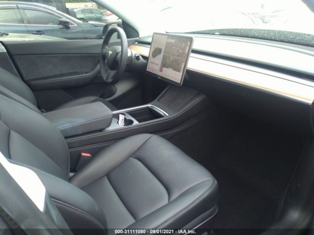 Photo 4 VIN: 5YJYGDEE3MF207256 - TESLA MODEL Y 