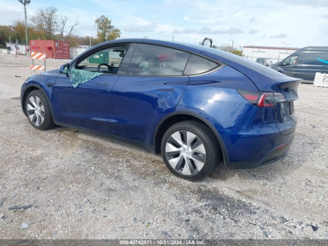 Photo 2 VIN: 5YJYGDEE3MF210478 - TESLA MODEL Y 