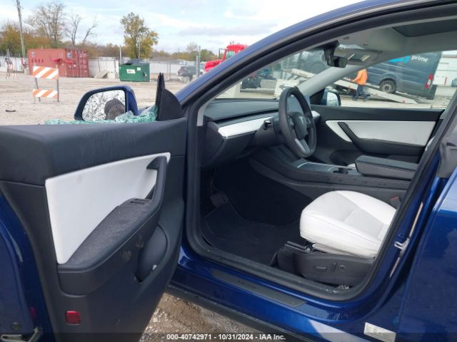 Photo 4 VIN: 5YJYGDEE3MF210478 - TESLA MODEL Y 