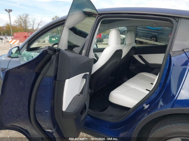 Photo 7 VIN: 5YJYGDEE3MF210478 - TESLA MODEL Y 