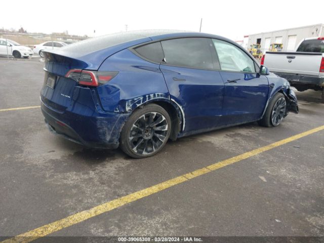 Photo 3 VIN: 5YJYGDEE3MF255971 - TESLA MODEL Y 