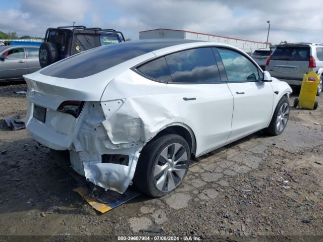 Photo 3 VIN: 5YJYGDEE3MF262628 - TESLA MODEL Y 