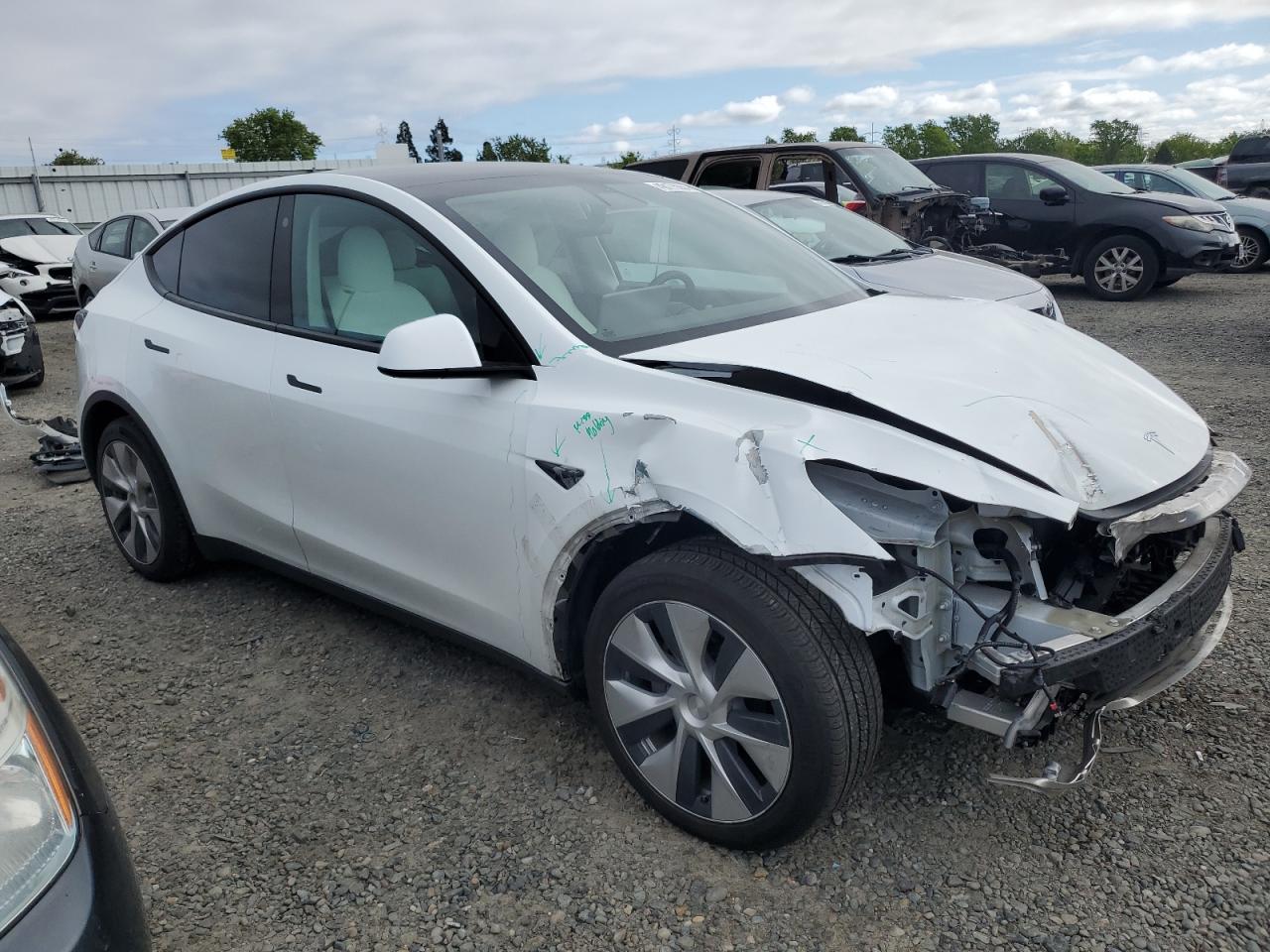 Photo 3 VIN: 5YJYGDEE3MF276075 - TESLA MODEL Y 