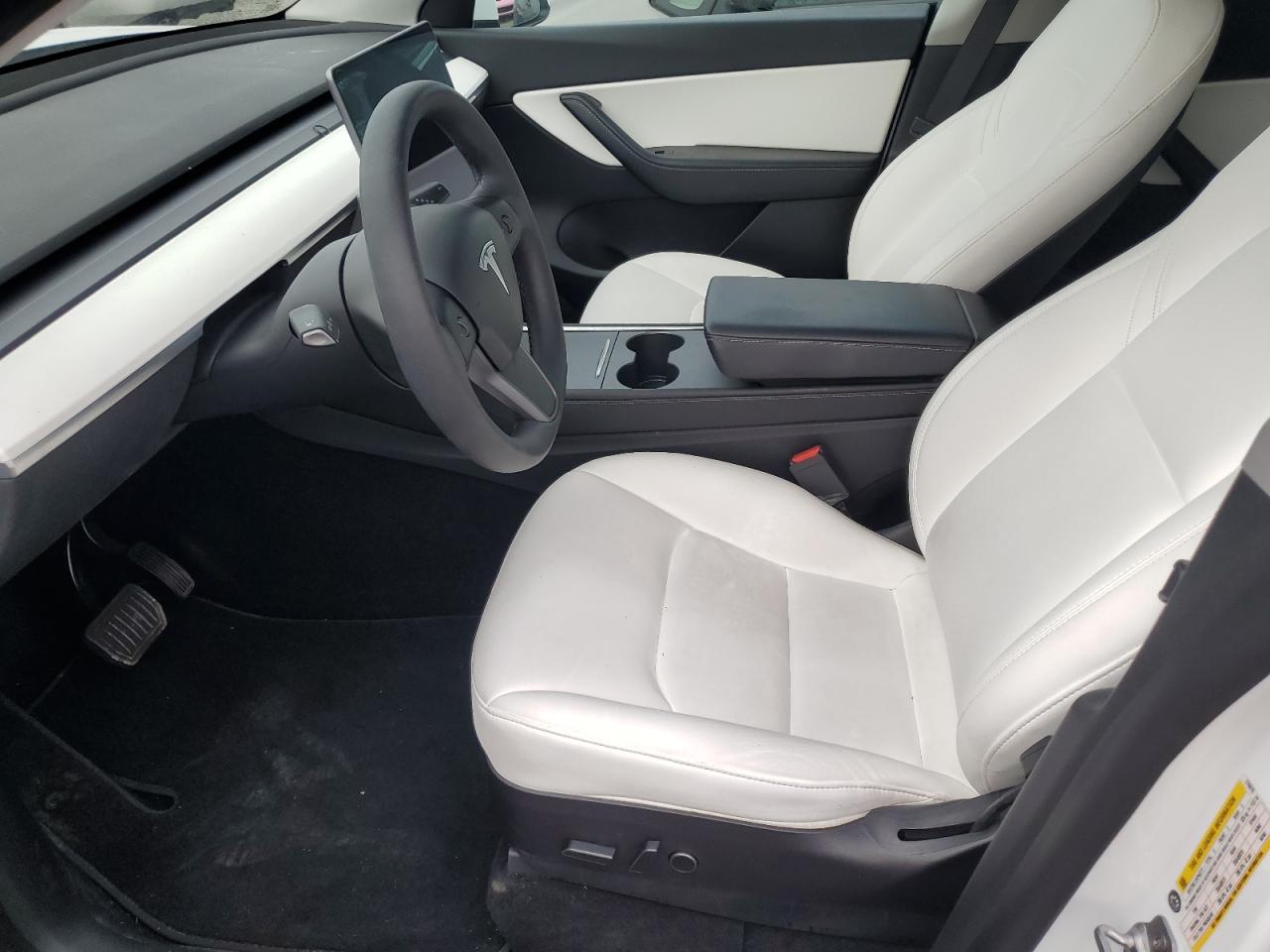 Photo 6 VIN: 5YJYGDEE3MF276075 - TESLA MODEL Y 