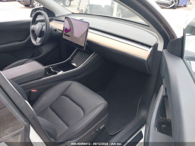 Photo 4 VIN: 5YJYGDEE4LF016749 - TESLA MODEL Y 