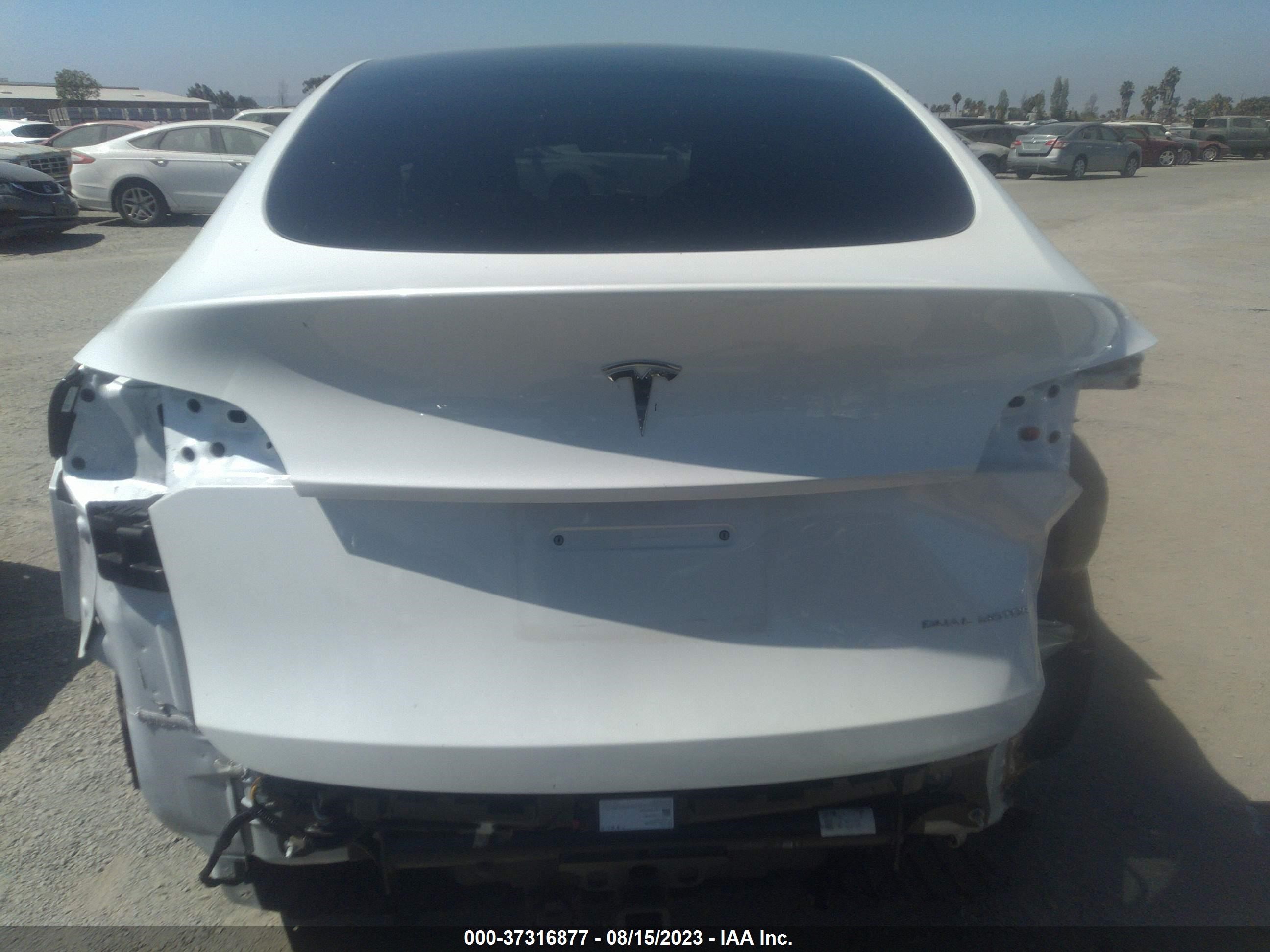 Photo 15 VIN: 5YJYGDEE4LF020607 - TESLA MODEL Y 