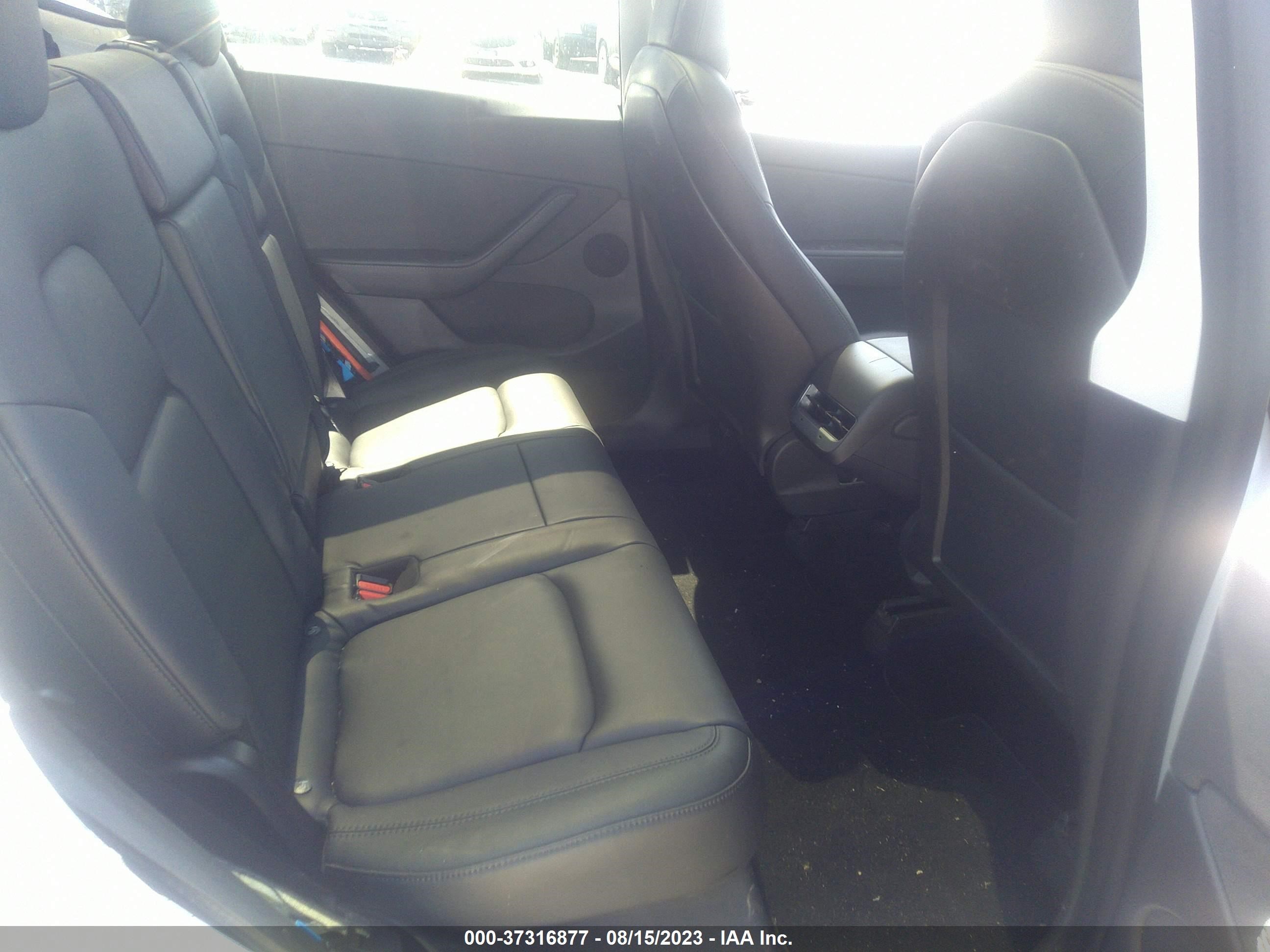 Photo 7 VIN: 5YJYGDEE4LF020607 - TESLA MODEL Y 