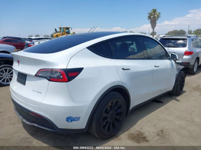 Photo 3 VIN: 5YJYGDEE4LF029811 - TESLA MODEL Y 