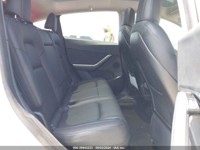 Photo 7 VIN: 5YJYGDEE4LF029811 - TESLA MODEL Y 