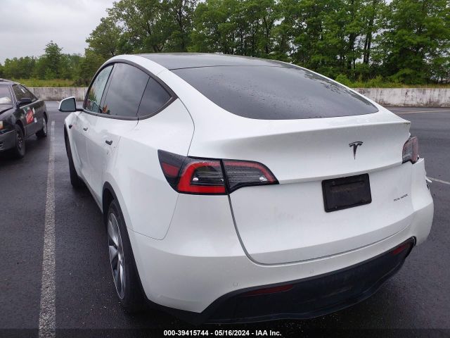 Photo 2 VIN: 5YJYGDEE4LF044910 - TESLA MODEL Y 