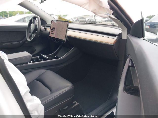 Photo 4 VIN: 5YJYGDEE4LF044910 - TESLA MODEL Y 