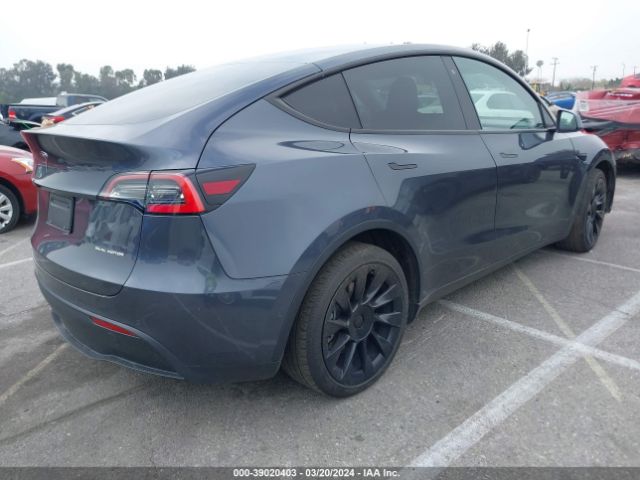 Photo 3 VIN: 5YJYGDEE4LF045510 - TESLA MODEL Y 