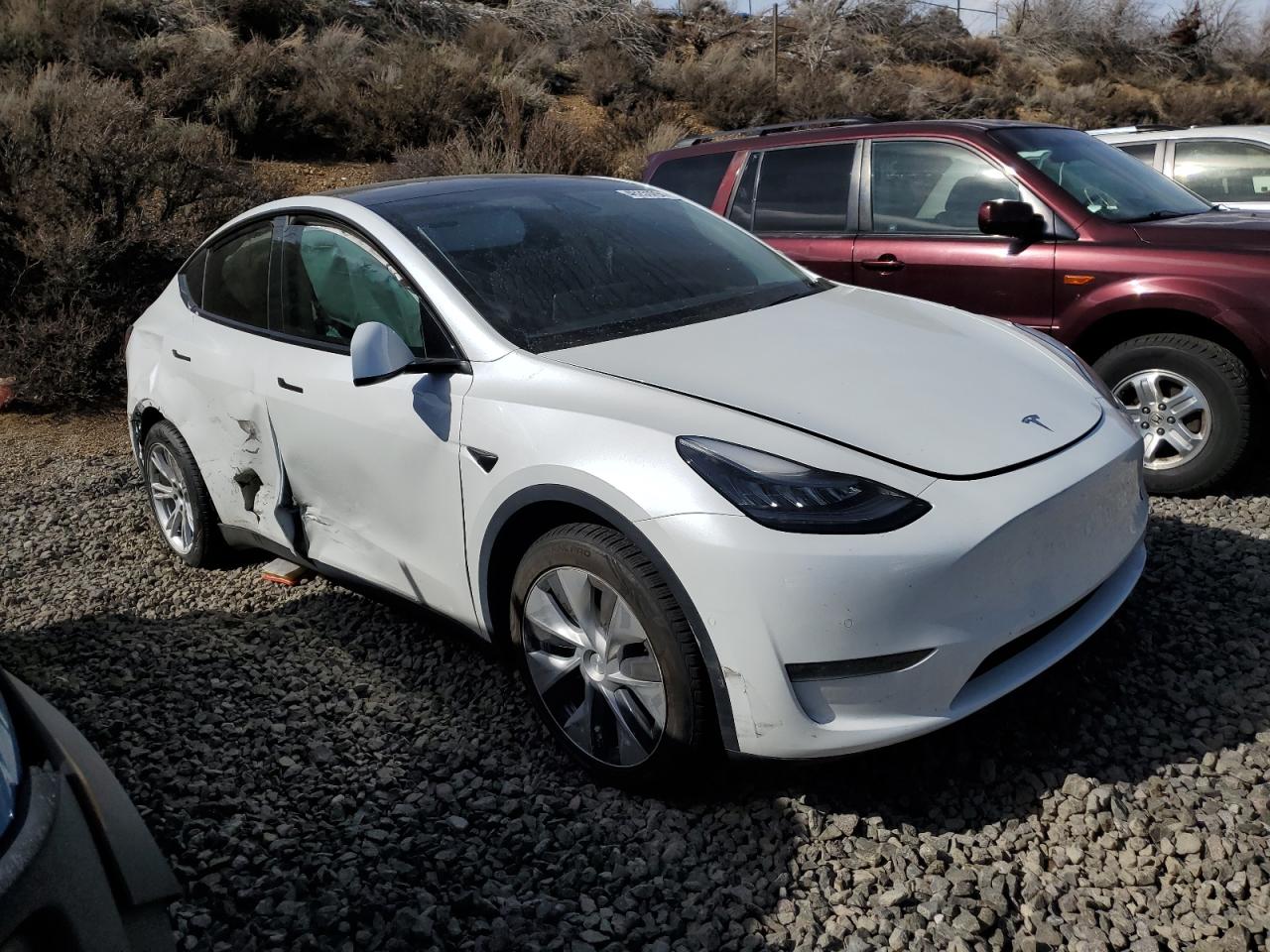 Photo 3 VIN: 5YJYGDEE4LF050805 - TESLA MODEL Y 