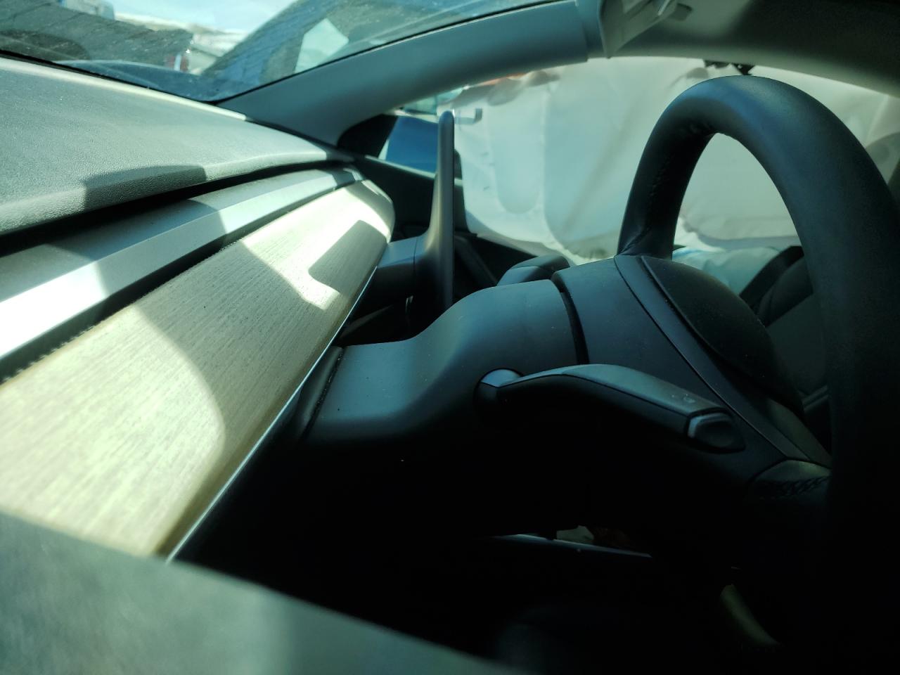 Photo 8 VIN: 5YJYGDEE4LF050805 - TESLA MODEL Y 