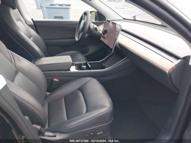 Photo 4 VIN: 5YJYGDEE4LF050965 - TESLA MODEL Y 