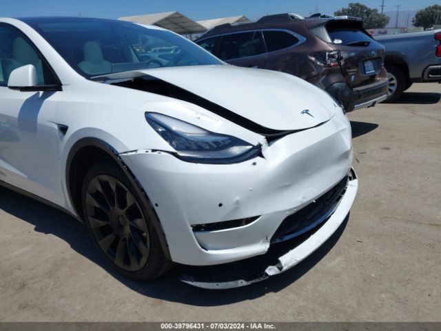 Photo 5 VIN: 5YJYGDEE4LF058564 - TESLA MODEL Y 