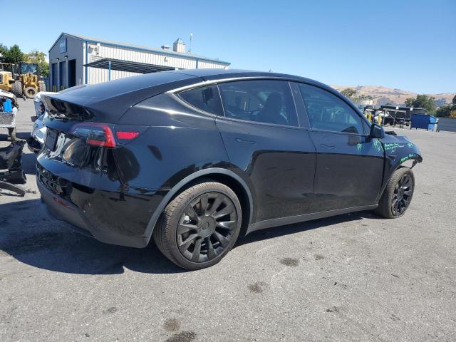 Photo 2 VIN: 5YJYGDEE4MF071588 - TESLA MODEL Y 