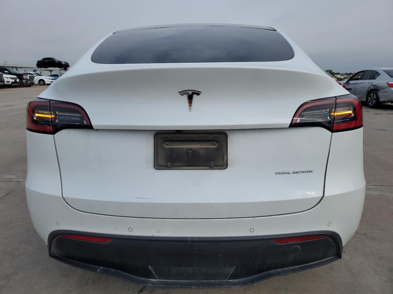 Photo 5 VIN: 5YJYGDEE4MF087645 - TESLA MODEL Y 